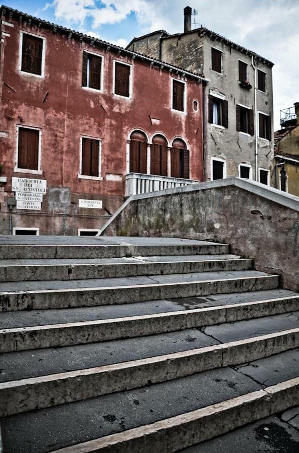 Appartamento Grazioso E Centrale Venesia Bagian luar foto